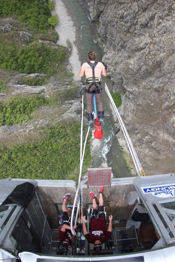 AJH-NB-20141213-006-001-0005-JCAM03